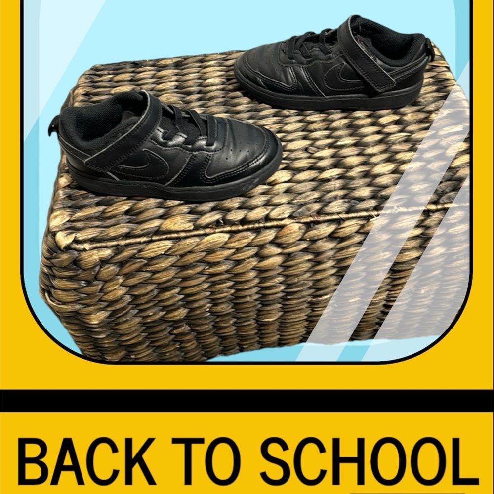 Nike black school kids size 10c good condition